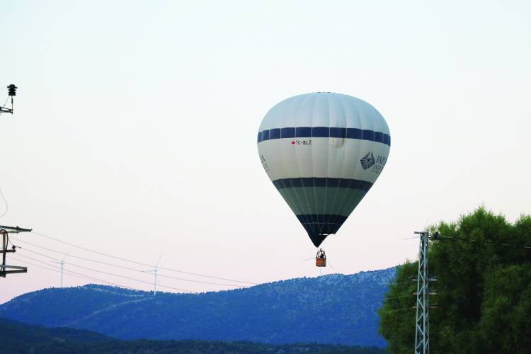 Beyşehir semalarında balon uçuşu
