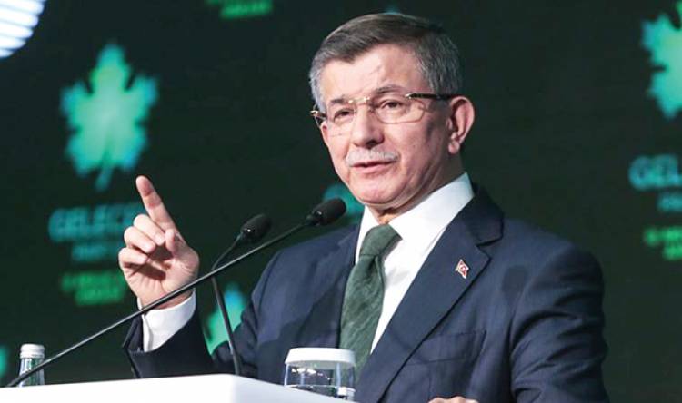 Beyşehir’de konuşan Gelecek Partisi Genel Başkanı Ahmet Davutoğlu: ‘Yakınlarımızı, Damadımızı Bakan yapmadık.’